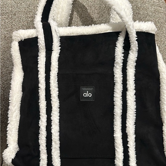 New never used Alo winter fun tote bag - Picture 2 of 8